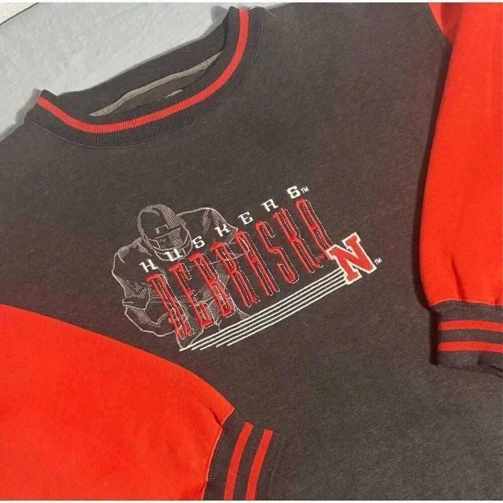 Logo 7 Nebraska Huskers Vintage 90s Sweatshirt Adult XL Black Red NCAA Football